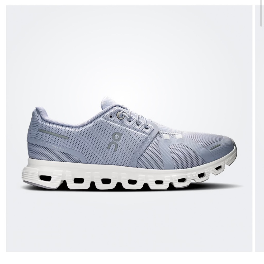On cloud 6 sneakers